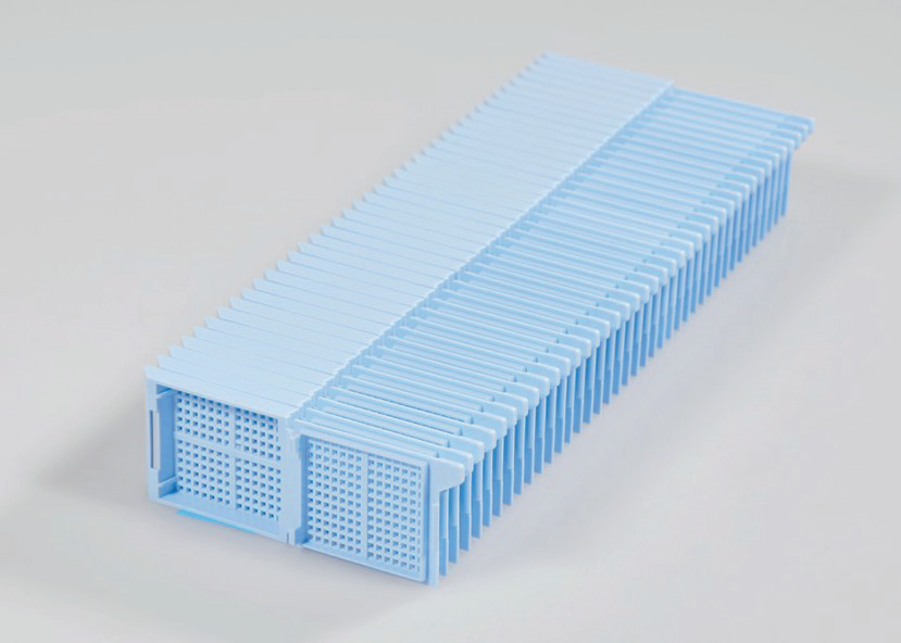 Касети для біопсії для принтера, заклеєні разом із прикріпленою кришкою - фото